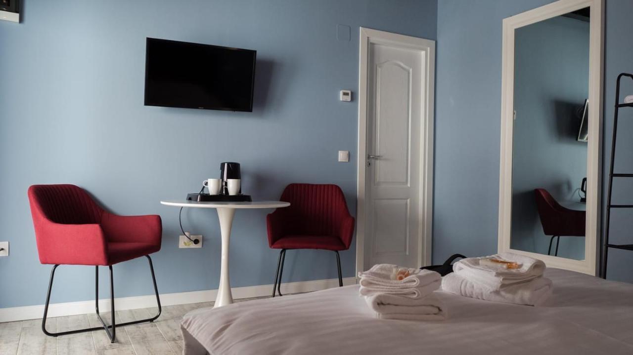 Villa Wild Rooms Jiet Extérieur photo
